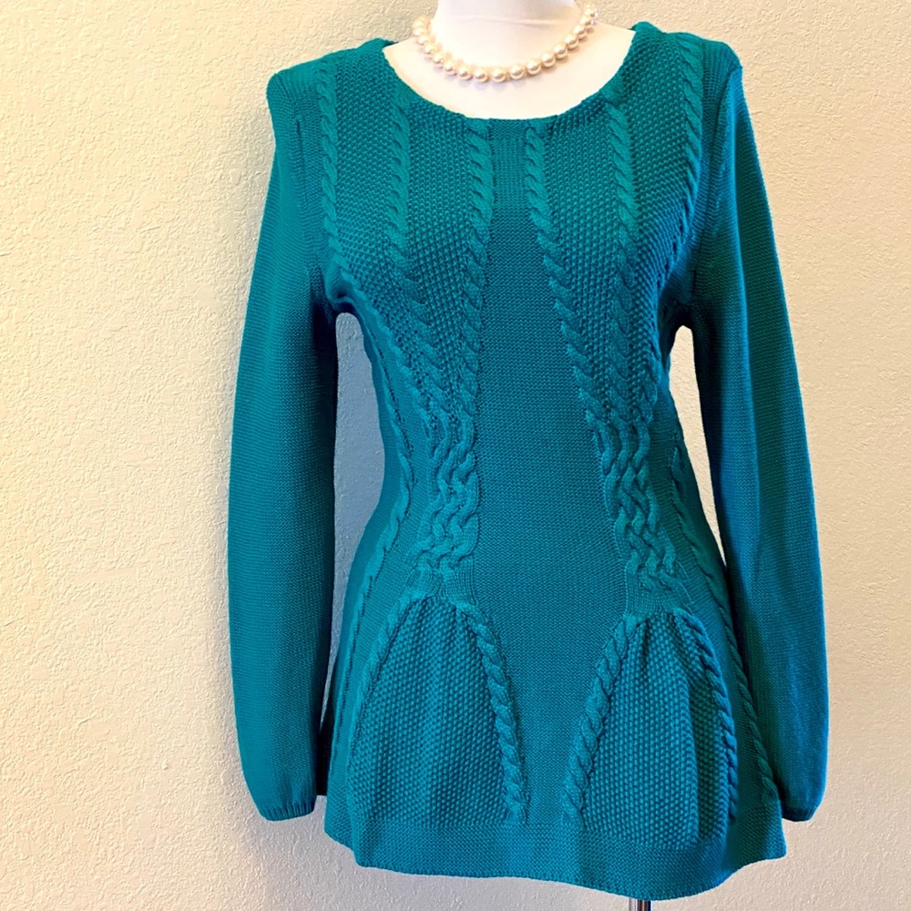 Cupio Sweater